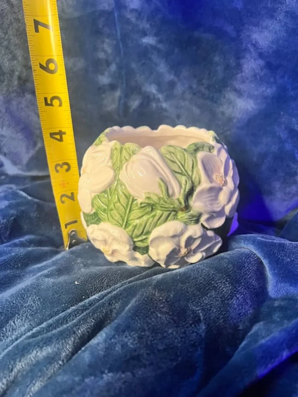 Vintage World Bazaar Ceramic Magnolia Planter/Bowl with Raised Floral Design